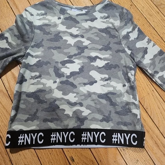 Girls Camo Print Long Sleeve Top - Picture 4 of 9